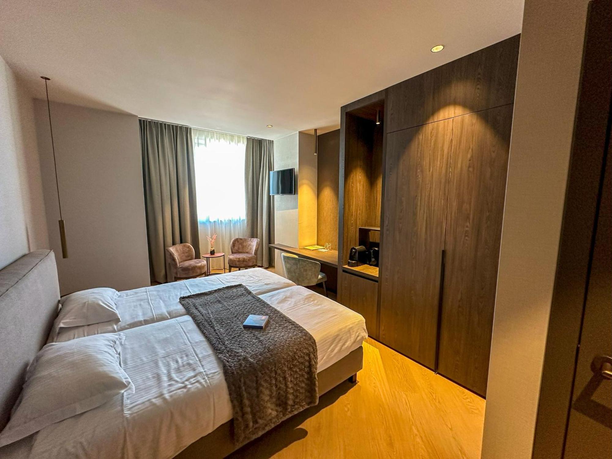 Hotel Villa Select เดอปาน ภายนอก รูปภาพ