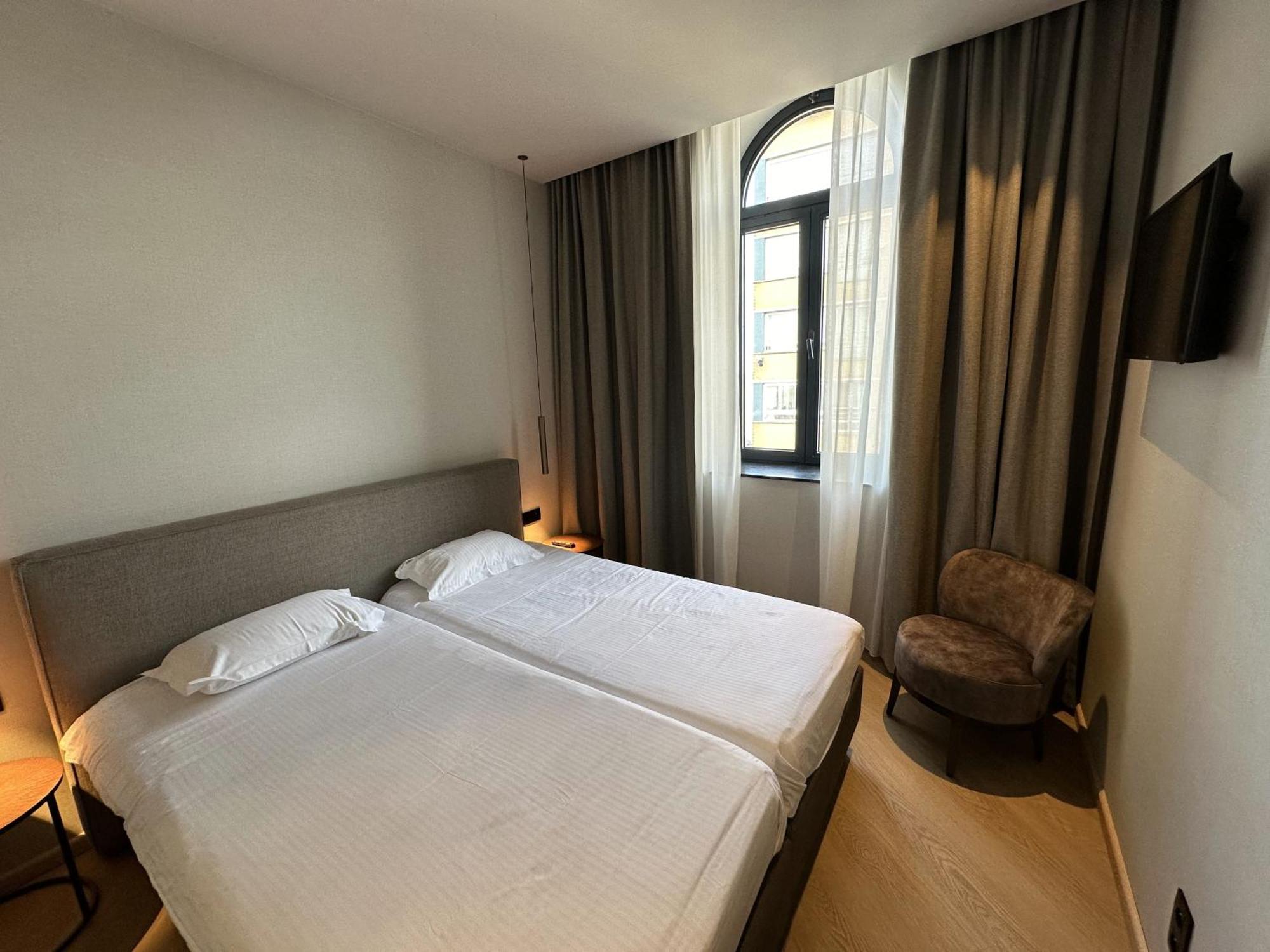 Hotel Villa Select เดอปาน ภายนอก รูปภาพ