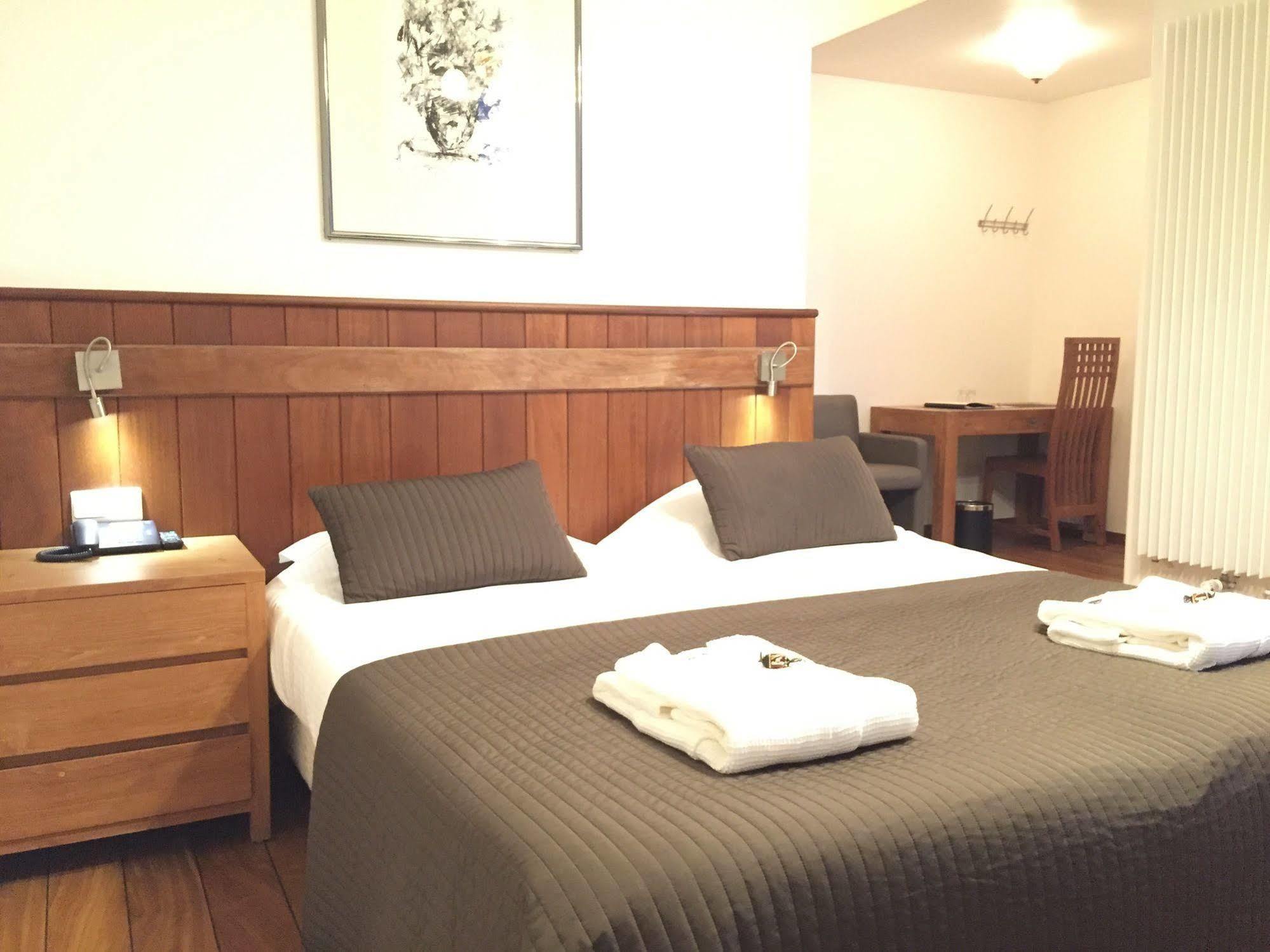 Hotel Villa Select เดอปาน ภายนอก รูปภาพ